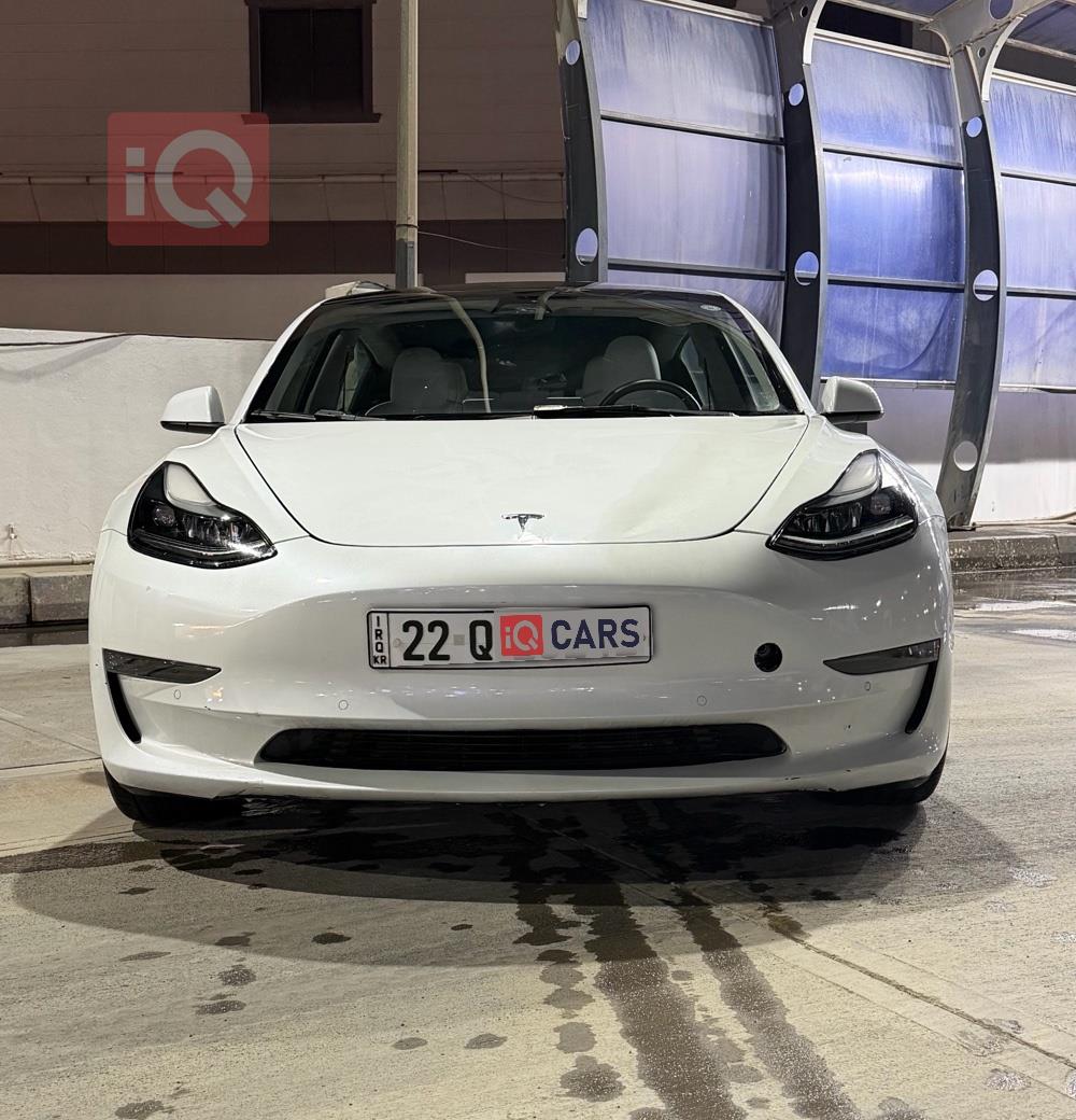 تسلا موديل 3